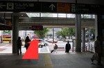 東急線の大井町出口を出ましたら、atre方面へ直進して下さい。 (臨海線のB出口もこちらの出口になります。)